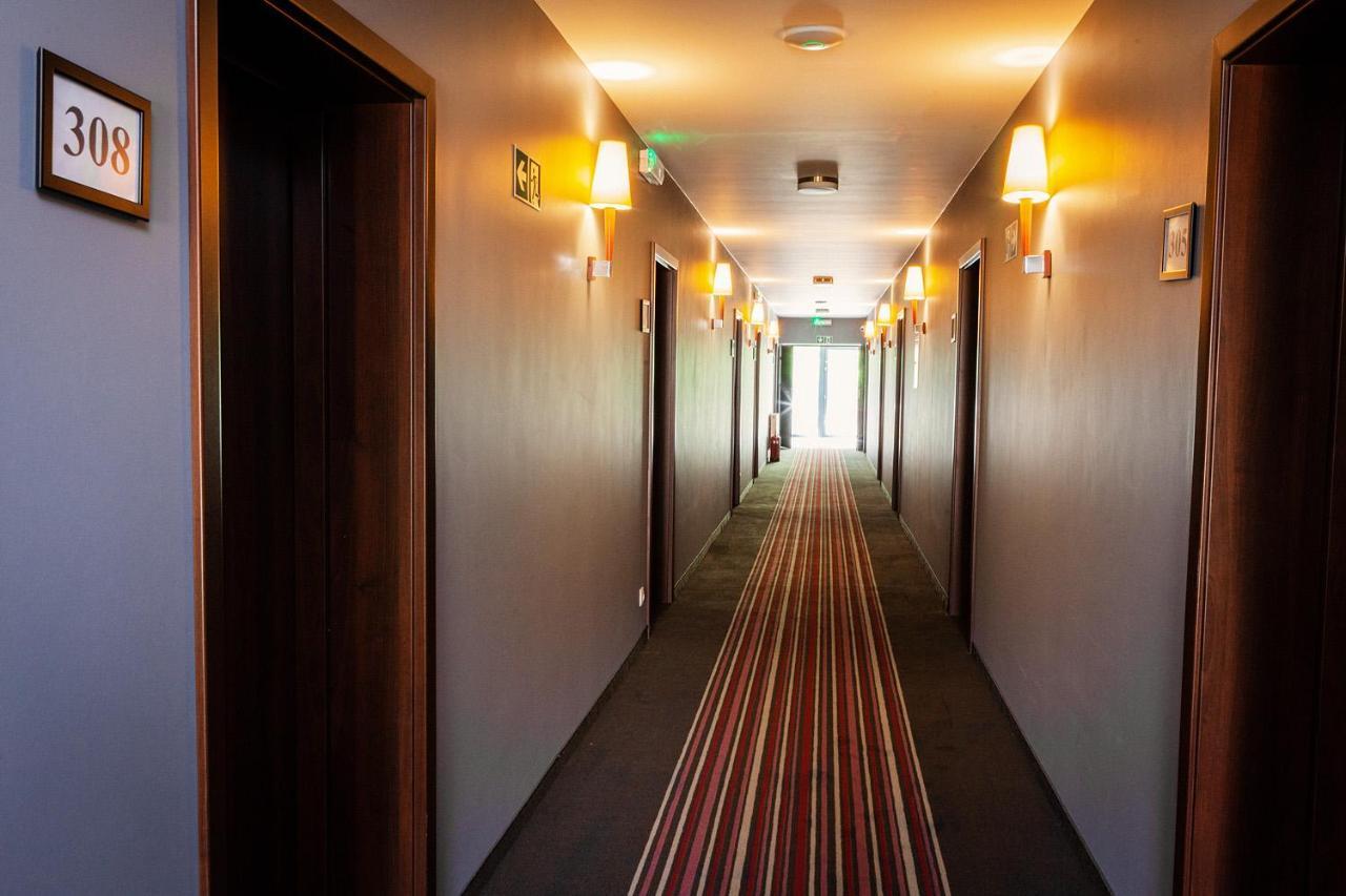 Flauta Hotel Ниешорце Екстериор снимка