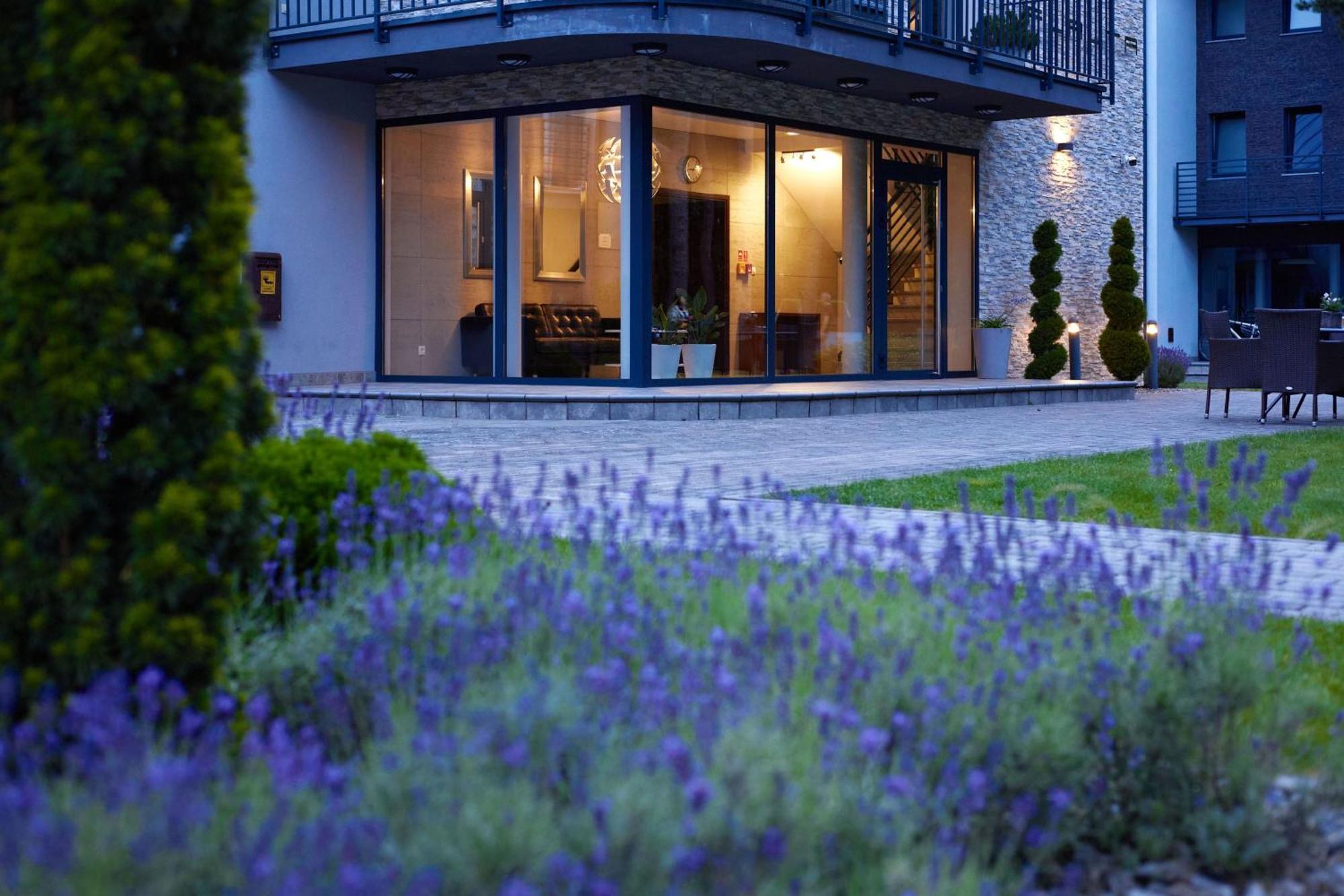 Flauta Hotel Ниешорце Екстериор снимка